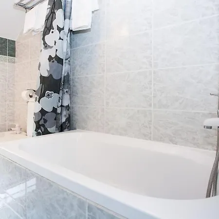Half Of Austro-hungarian Two Floors Duplex Apartament Opatija